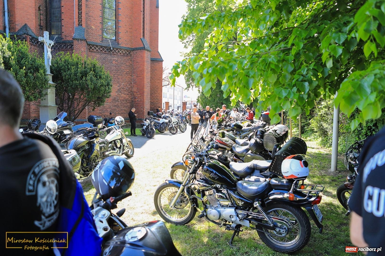 Zdjęcie w galerii na portalu naszraciborz.pl: Setki motocyklistów u św. Mikołaja. Inauguracja sezonu na bis! [FOTO i WIDEO] wiadomości z regionu