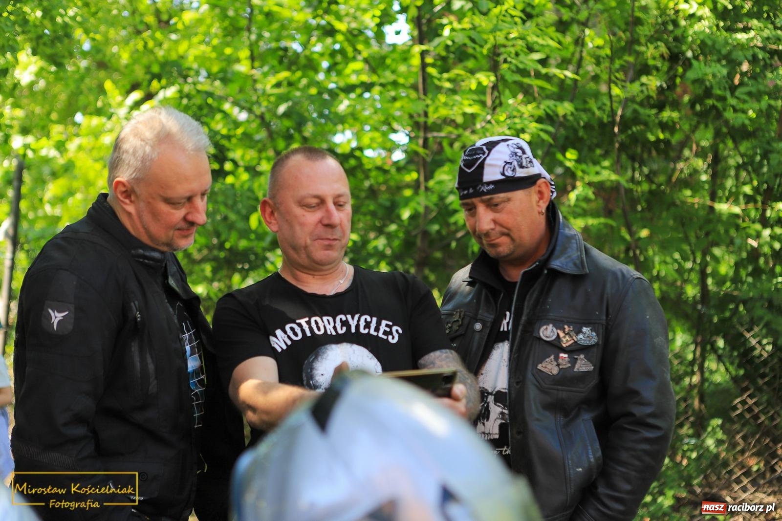 Zdjęcie w galerii na portalu naszraciborz.pl: Setki motocyklistów u św. Mikołaja. Inauguracja sezonu na bis! [FOTO i WIDEO] wiadomości z regionu