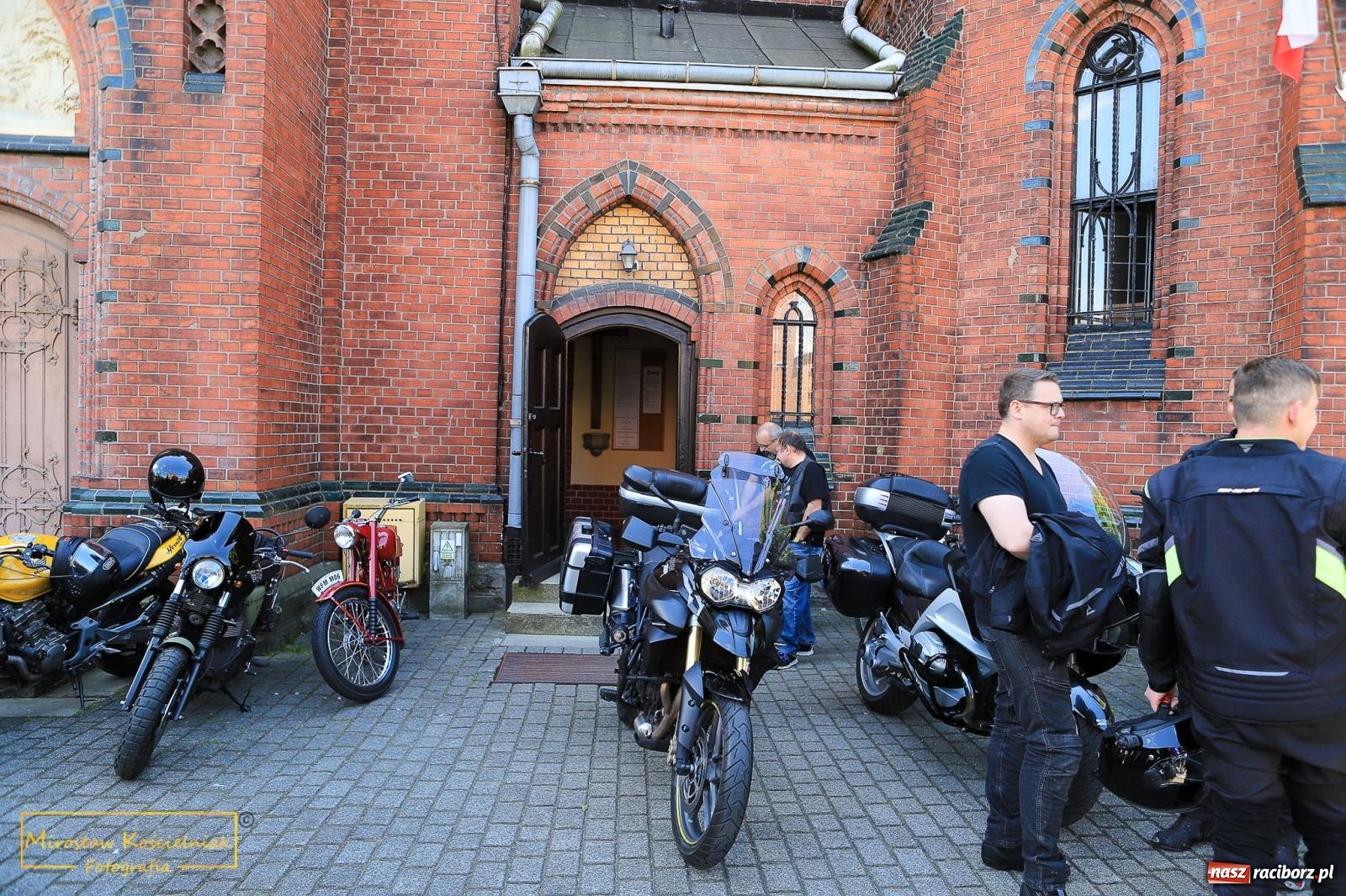 Zdjęcie w galerii na portalu naszraciborz.pl: Setki motocyklistów u św. Mikołaja. Inauguracja sezonu na bis! [FOTO i WIDEO] wiadomości z regionu