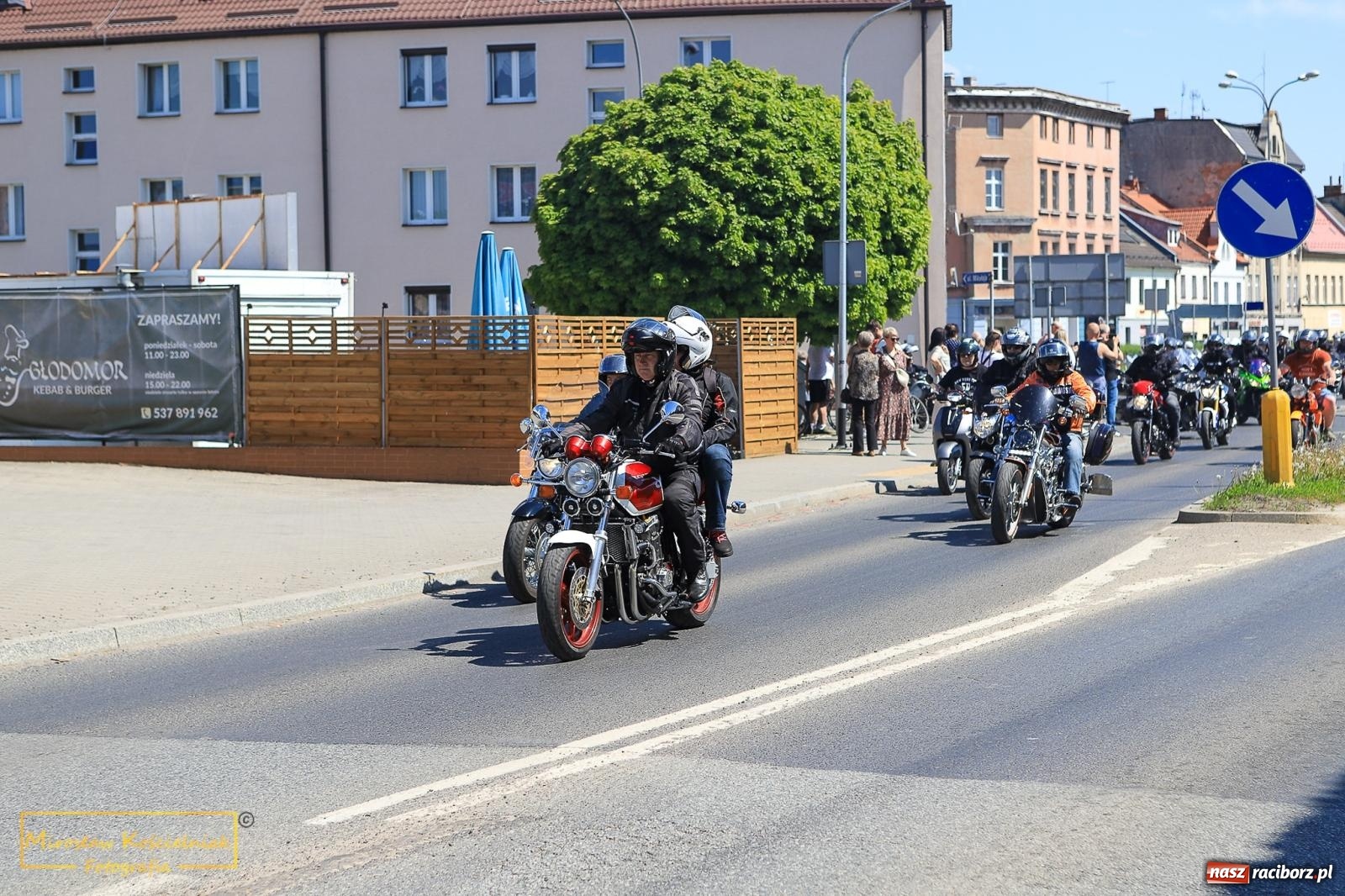 Zdjęcie w galerii na portalu naszraciborz.pl: Setki motocyklistów u św. Mikołaja. Inauguracja sezonu na bis! [FOTO i WIDEO] wiadomości z regionu