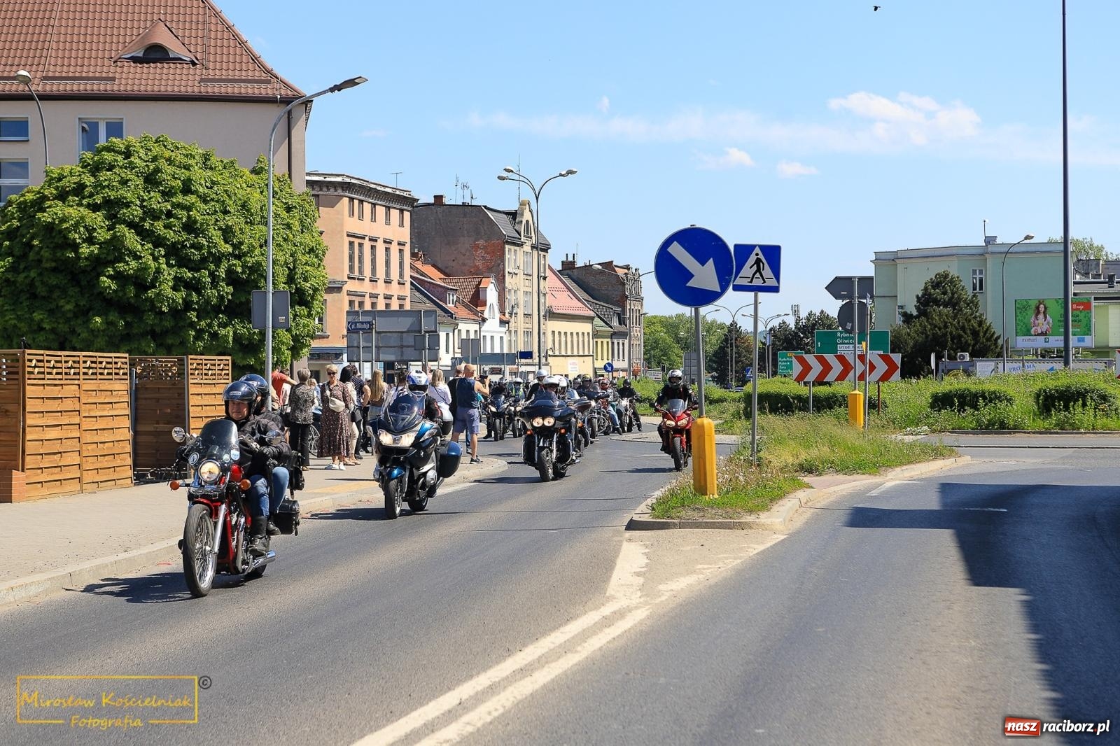 Zdjęcie w galerii na portalu naszraciborz.pl: Setki motocyklistów u św. Mikołaja. Inauguracja sezonu na bis! [FOTO i WIDEO] wiadomości z regionu