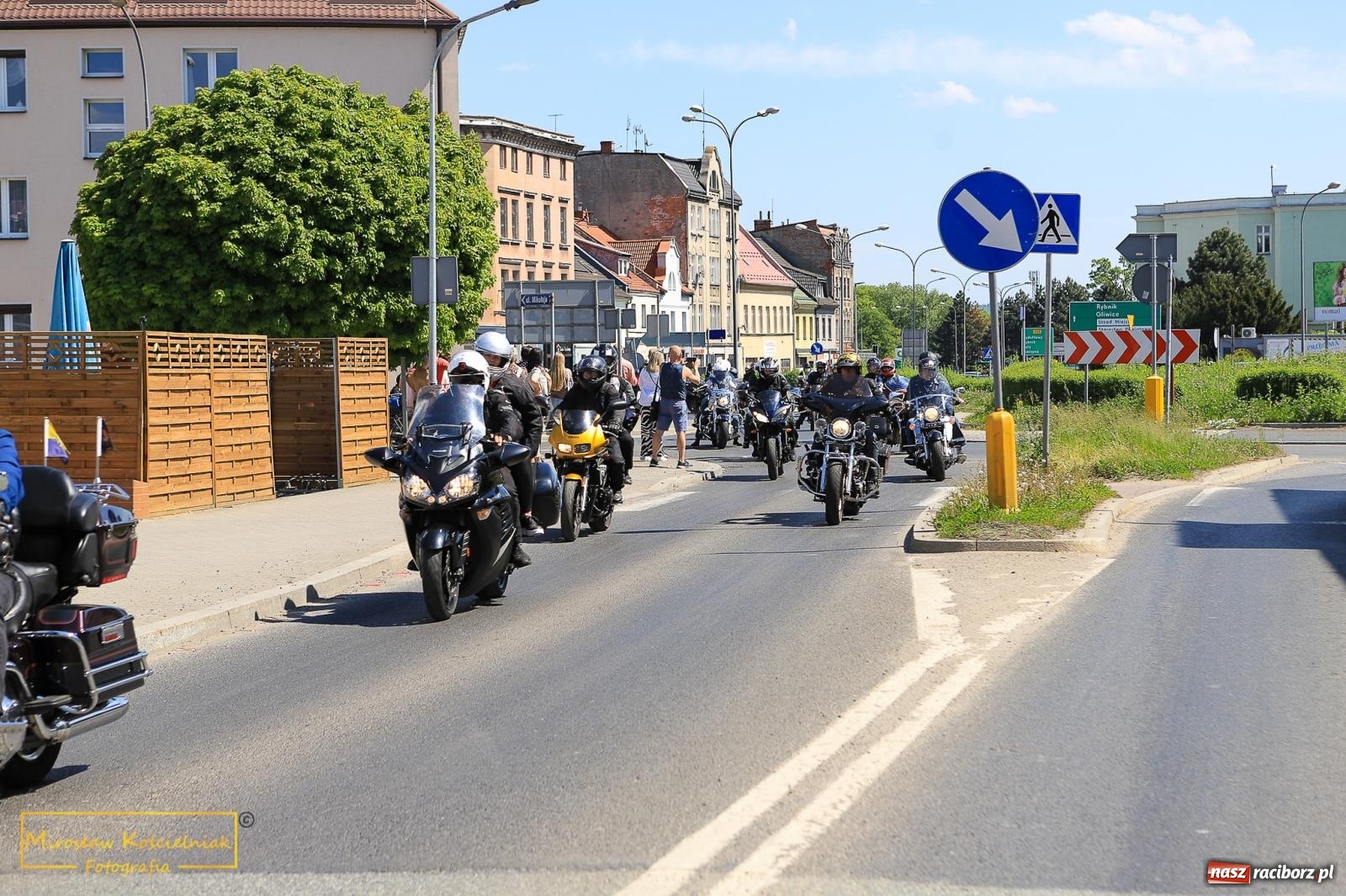 Zdjęcie w galerii na portalu naszraciborz.pl: Setki motocyklistów u św. Mikołaja. Inauguracja sezonu na bis! [FOTO i WIDEO] wiadomości z regionu