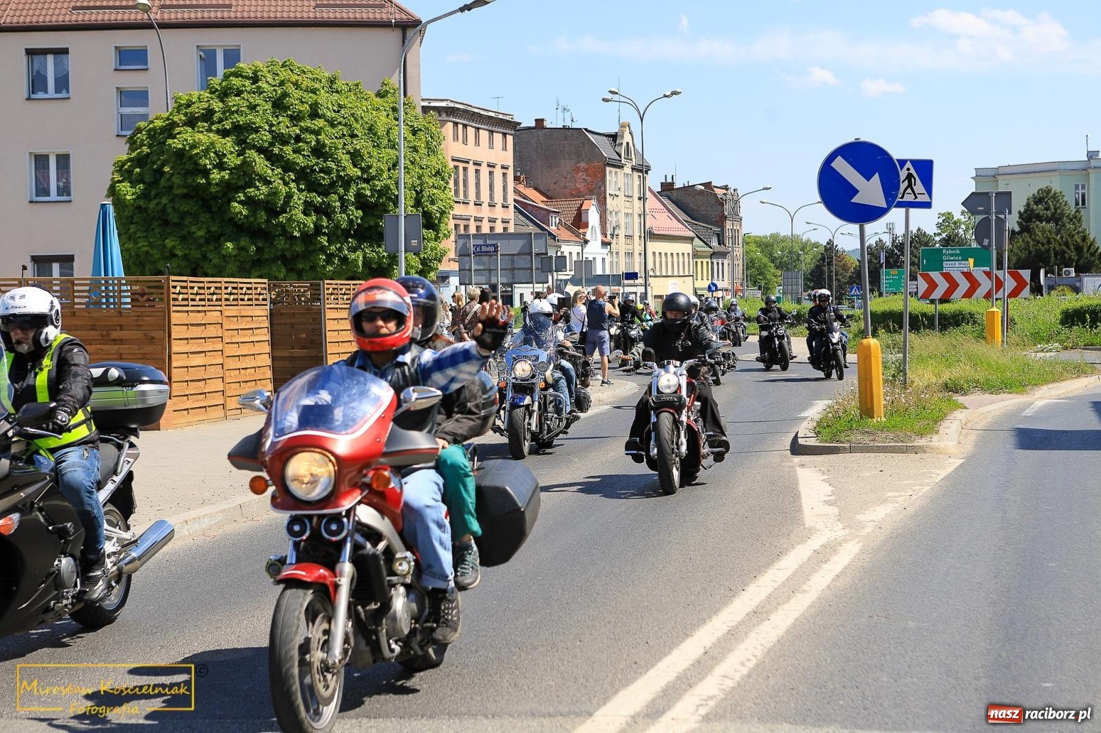 Zdjęcie w galerii na portalu naszraciborz.pl: Setki motocyklistów u św. Mikołaja. Inauguracja sezonu na bis! [FOTO i WIDEO] wiadomości z regionu