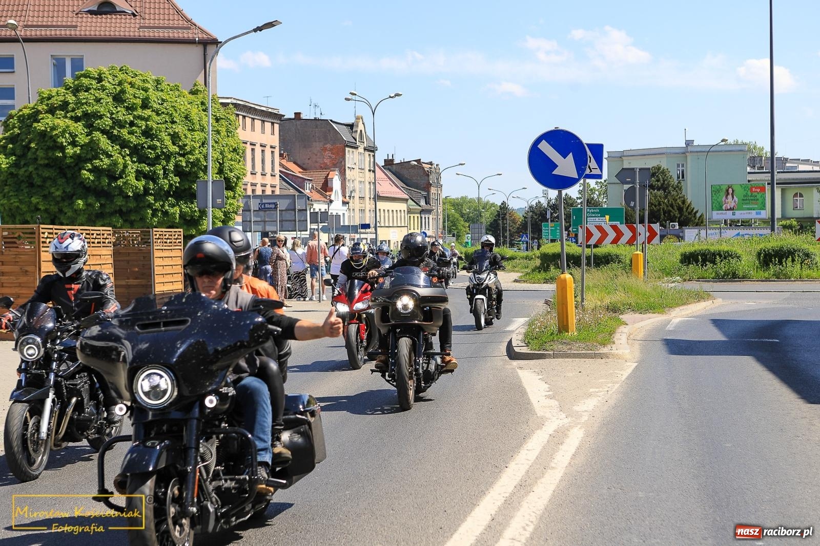 Zdjęcie w galerii na portalu naszraciborz.pl: Setki motocyklistów u św. Mikołaja. Inauguracja sezonu na bis! [FOTO i WIDEO] wiadomości z regionu