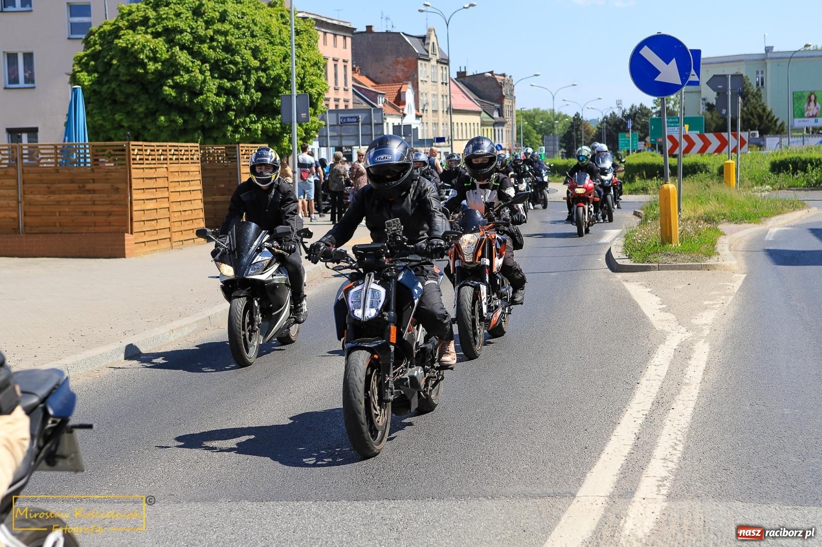 Zdjęcie w galerii na portalu naszraciborz.pl: Setki motocyklistów u św. Mikołaja. Inauguracja sezonu na bis! [FOTO i WIDEO] wiadomości z regionu