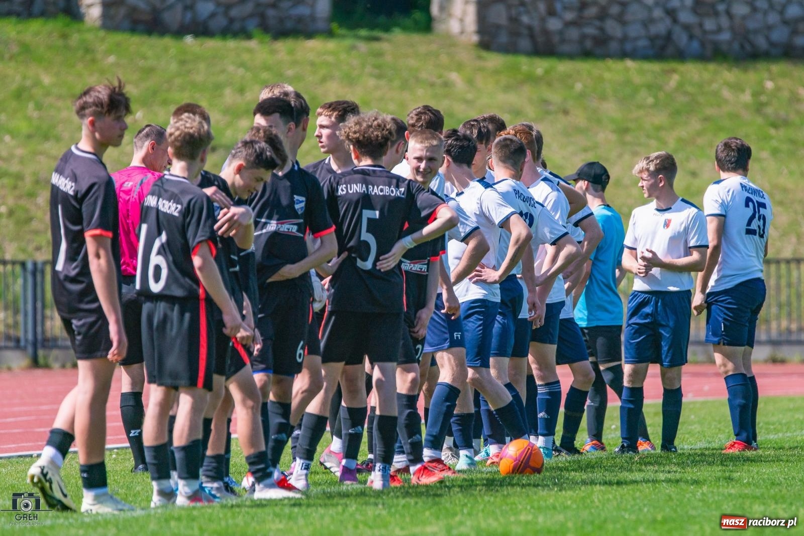Zdjęcie w galerii na portalu naszraciborz.pl: Choć wiceliderowi się postawili, to punktów nie zdobyli [FOTO] wiadomości z regionu