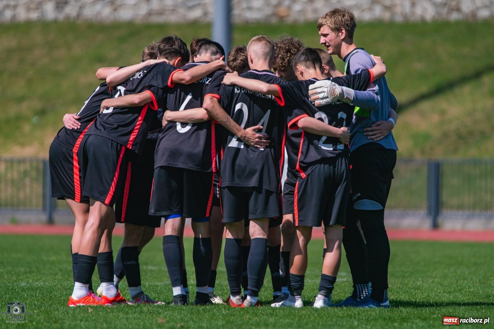Zdjęcie w galerii na portalu naszraciborz.pl: Choć wiceliderowi się postawili, to punktów nie zdobyli [FOTO] wiadomości z regionu