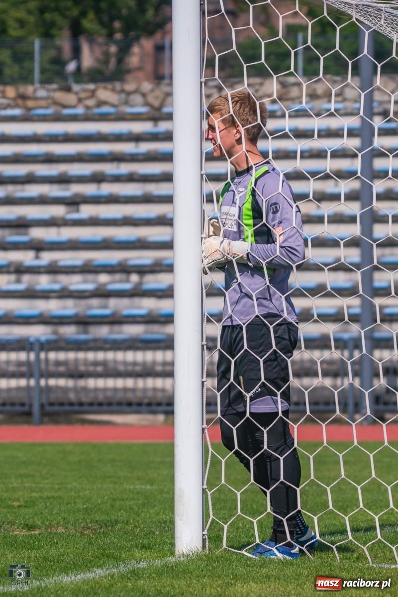 Zdjęcie w galerii na portalu naszraciborz.pl: Choć wiceliderowi się postawili, to punktów nie zdobyli [FOTO] wiadomości z regionu