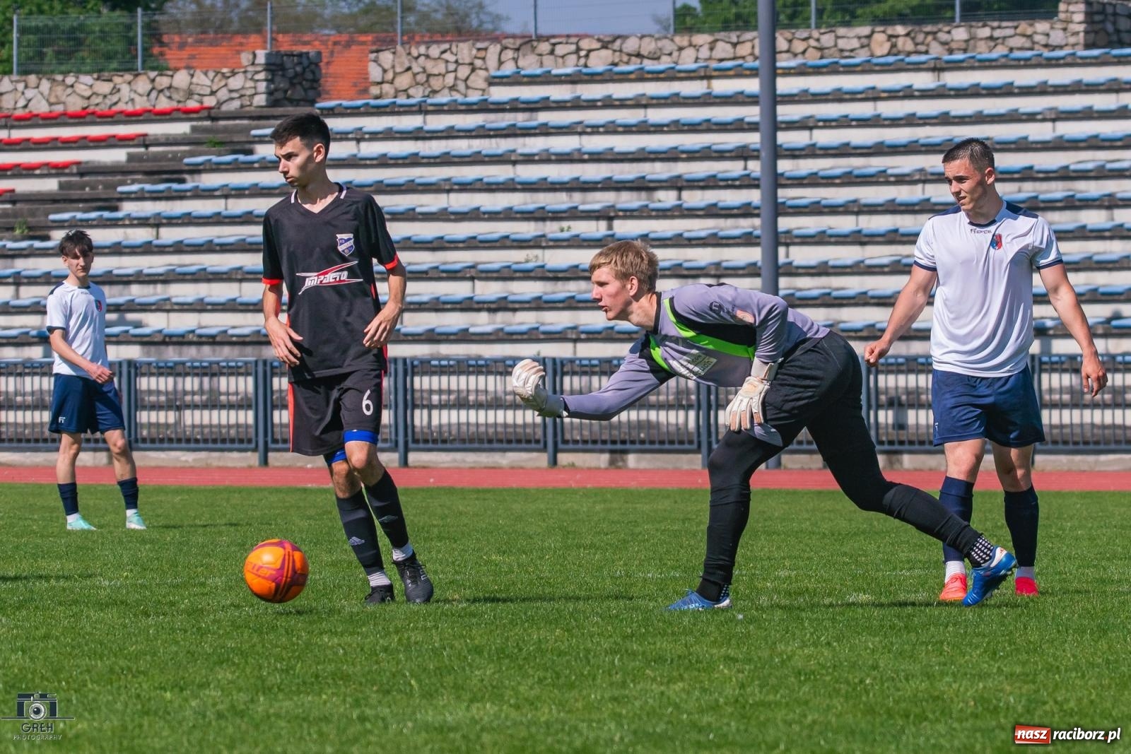 Zdjęcie w galerii na portalu naszraciborz.pl: Choć wiceliderowi się postawili, to punktów nie zdobyli [FOTO] wiadomości z regionu