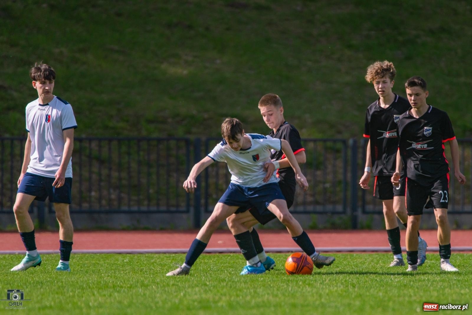 Zdjęcie w galerii na portalu naszraciborz.pl: Choć wiceliderowi się postawili, to punktów nie zdobyli [FOTO] wiadomości z regionu