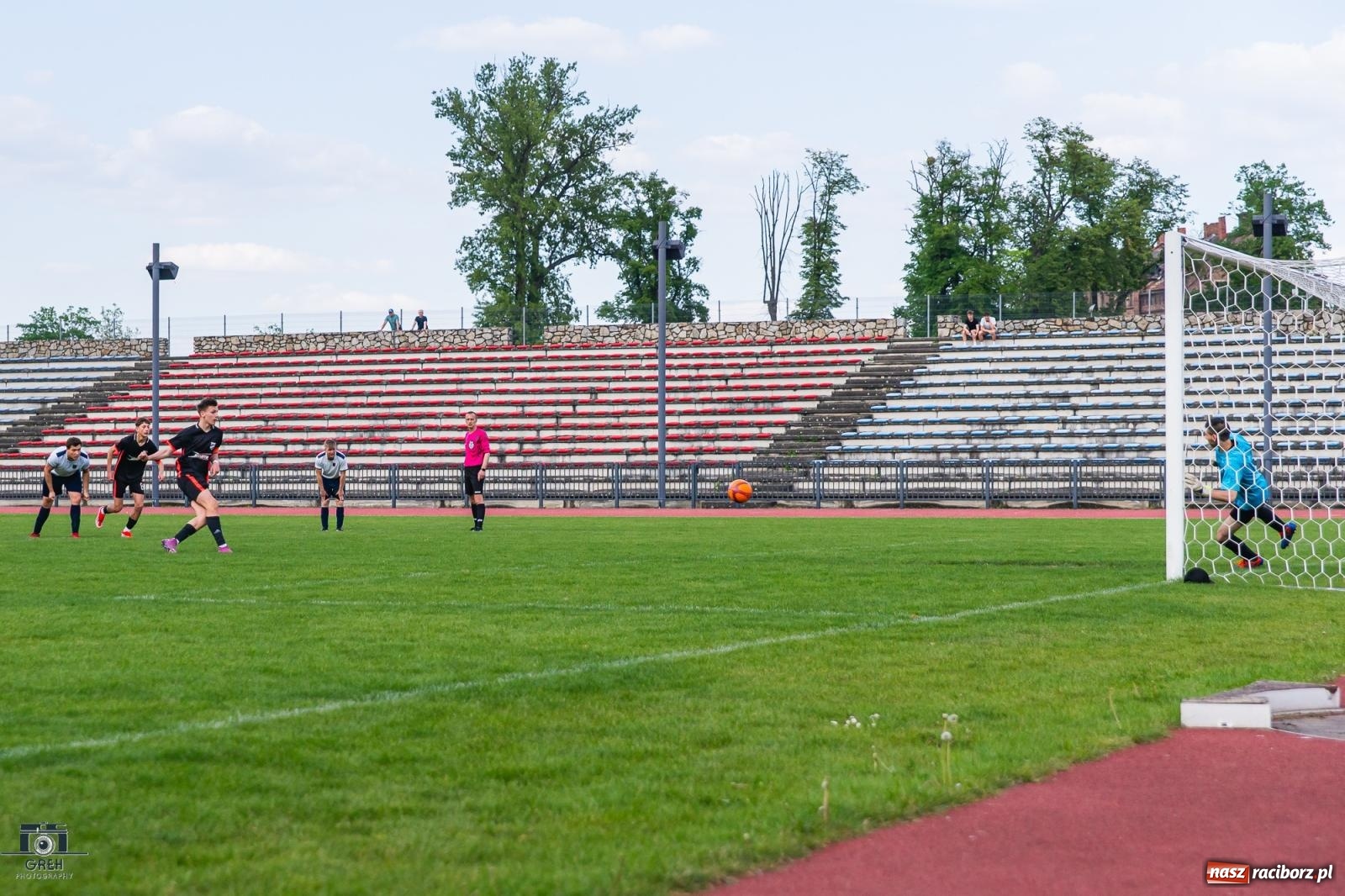 Zdjęcie w galerii na portalu naszraciborz.pl: Choć wiceliderowi się postawili, to punktów nie zdobyli [FOTO] wiadomości z regionu