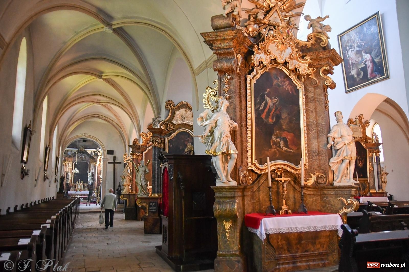 Zdjęcie w galerii na portalu naszraciborz.pl: Diecezjalne Święto Rodziny i XII Jarmark Cysterski w Jemielnicy wiadomości z regionu