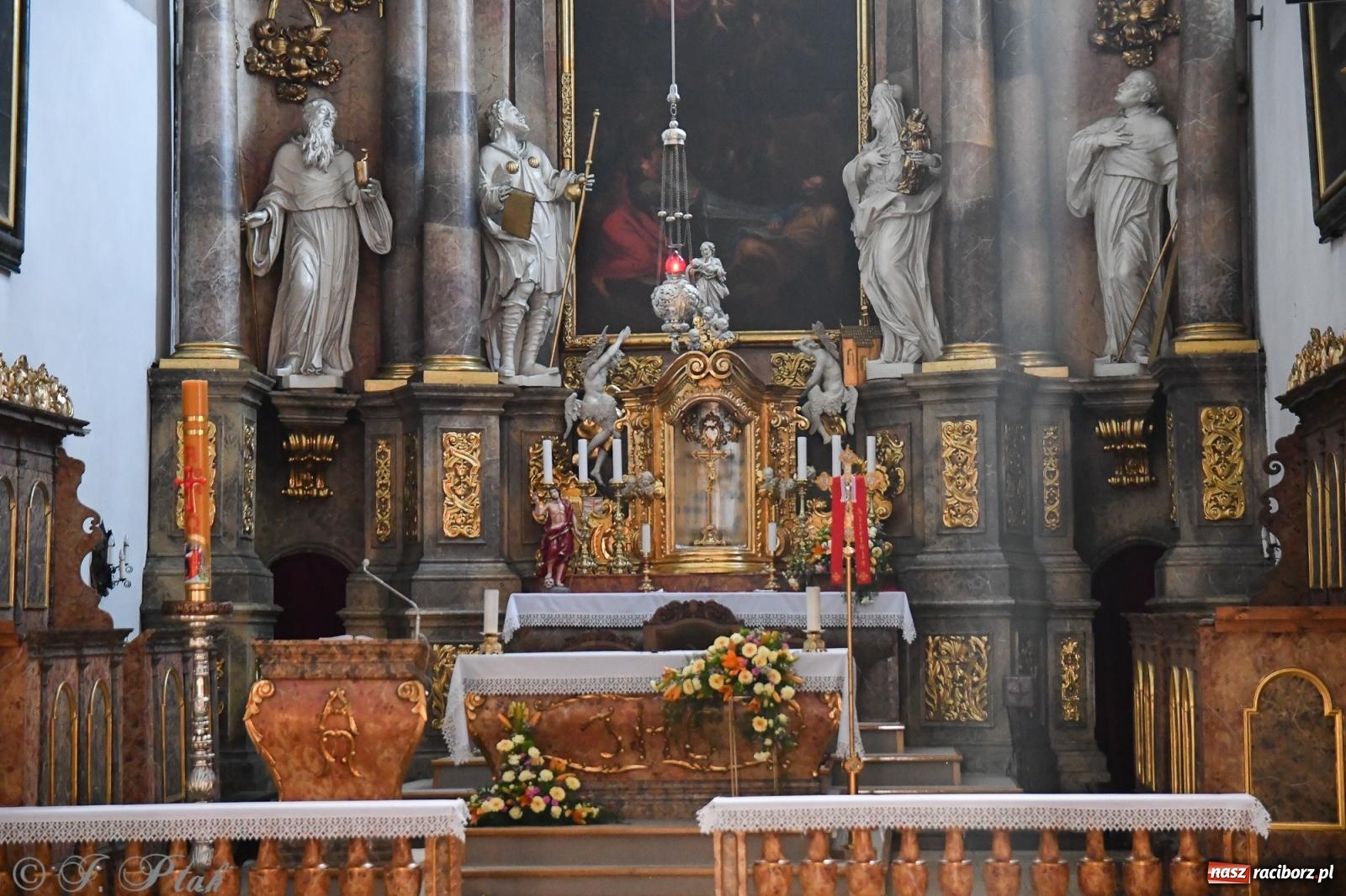 Zdjęcie w galerii na portalu naszraciborz.pl: Diecezjalne Święto Rodziny i XII Jarmark Cysterski w Jemielnicy wiadomości z regionu