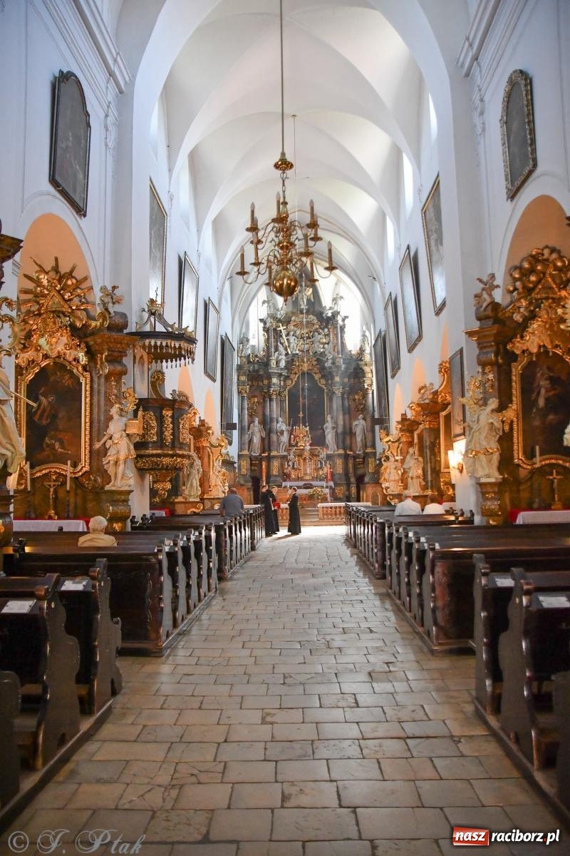 Zdjęcie w galerii na portalu naszraciborz.pl: Diecezjalne Święto Rodziny i XII Jarmark Cysterski w Jemielnicy wiadomości z regionu