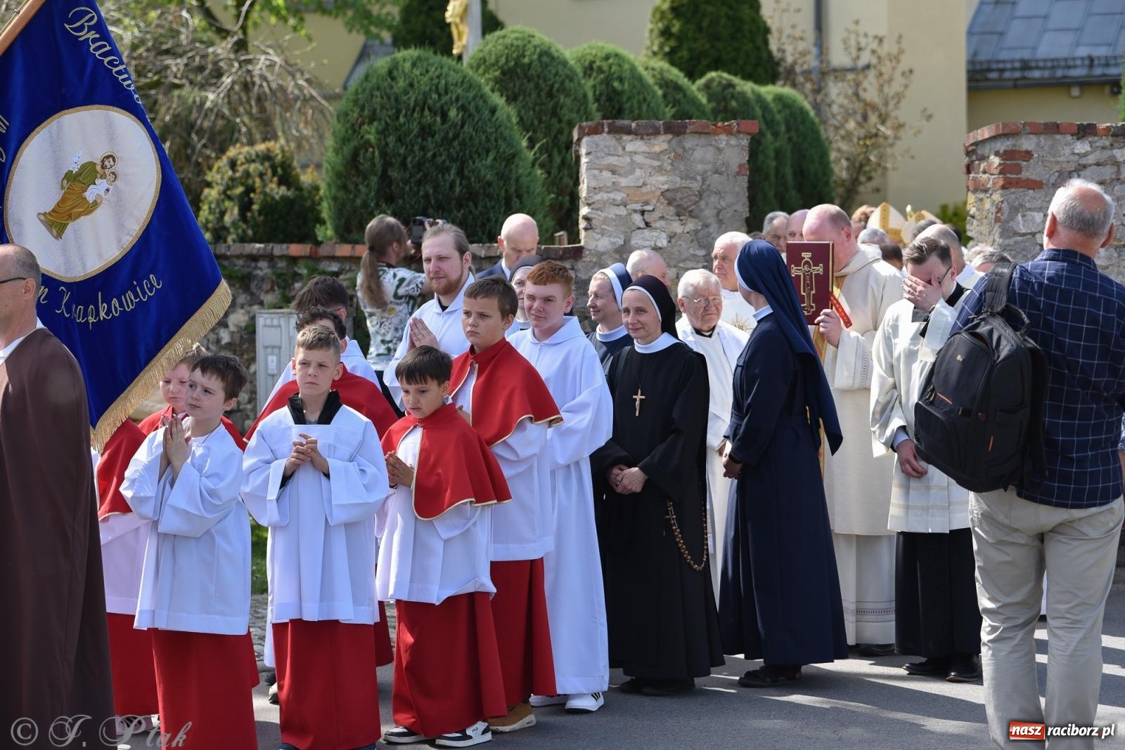 Zdjęcie w galerii na portalu naszraciborz.pl: Diecezjalne Święto Rodziny i XII Jarmark Cysterski w Jemielnicy wiadomości z regionu