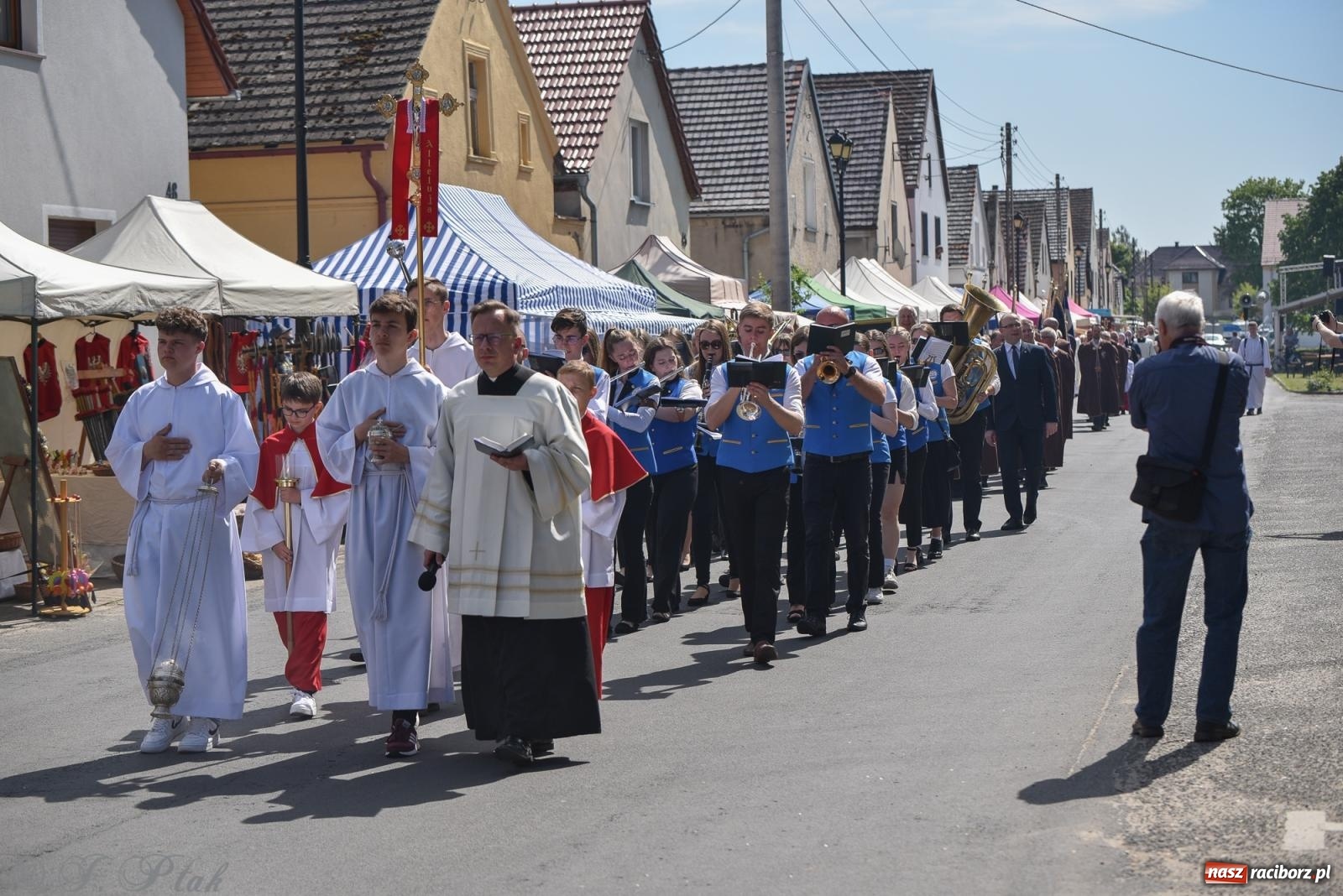 Zdjęcie w galerii na portalu naszraciborz.pl: Diecezjalne Święto Rodziny i XII Jarmark Cysterski w Jemielnicy wiadomości z regionu