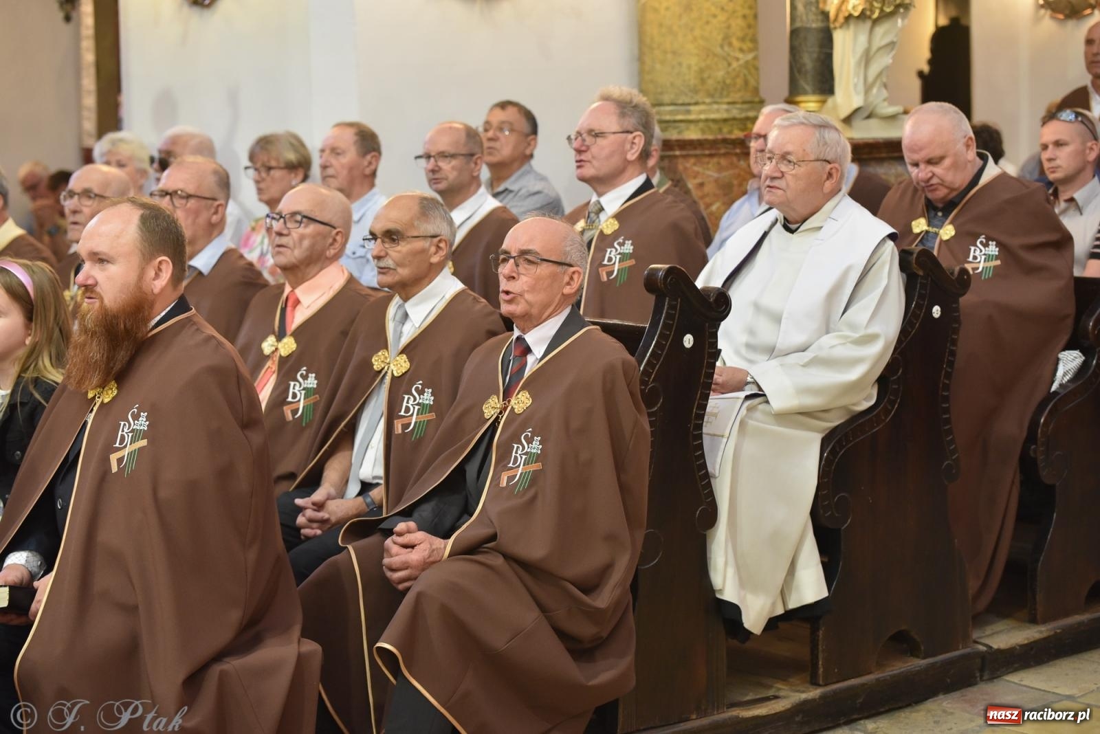 Zdjęcie w galerii na portalu naszraciborz.pl: Diecezjalne Święto Rodziny i XII Jarmark Cysterski w Jemielnicy wiadomości z regionu