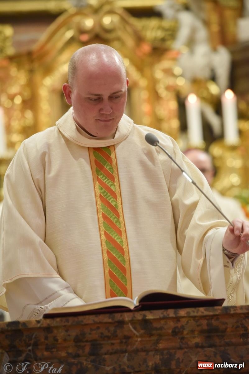 Zdjęcie w galerii na portalu naszraciborz.pl: Diecezjalne Święto Rodziny i XII Jarmark Cysterski w Jemielnicy wiadomości z regionu