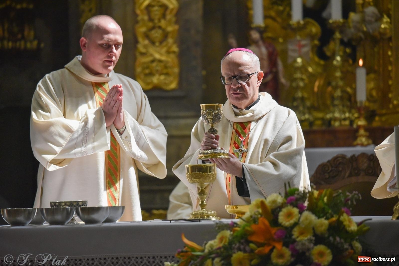 Zdjęcie w galerii na portalu naszraciborz.pl: Diecezjalne Święto Rodziny i XII Jarmark Cysterski w Jemielnicy wiadomości z regionu