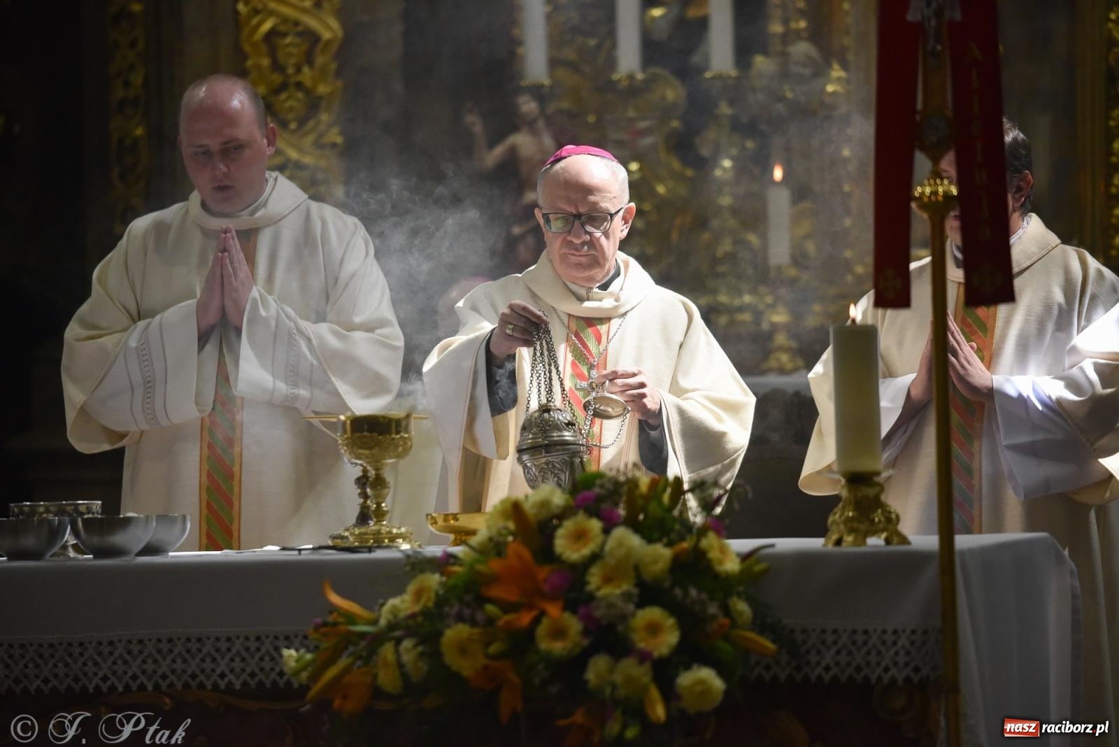 Zdjęcie w galerii na portalu naszraciborz.pl: Diecezjalne Święto Rodziny i XII Jarmark Cysterski w Jemielnicy wiadomości z regionu