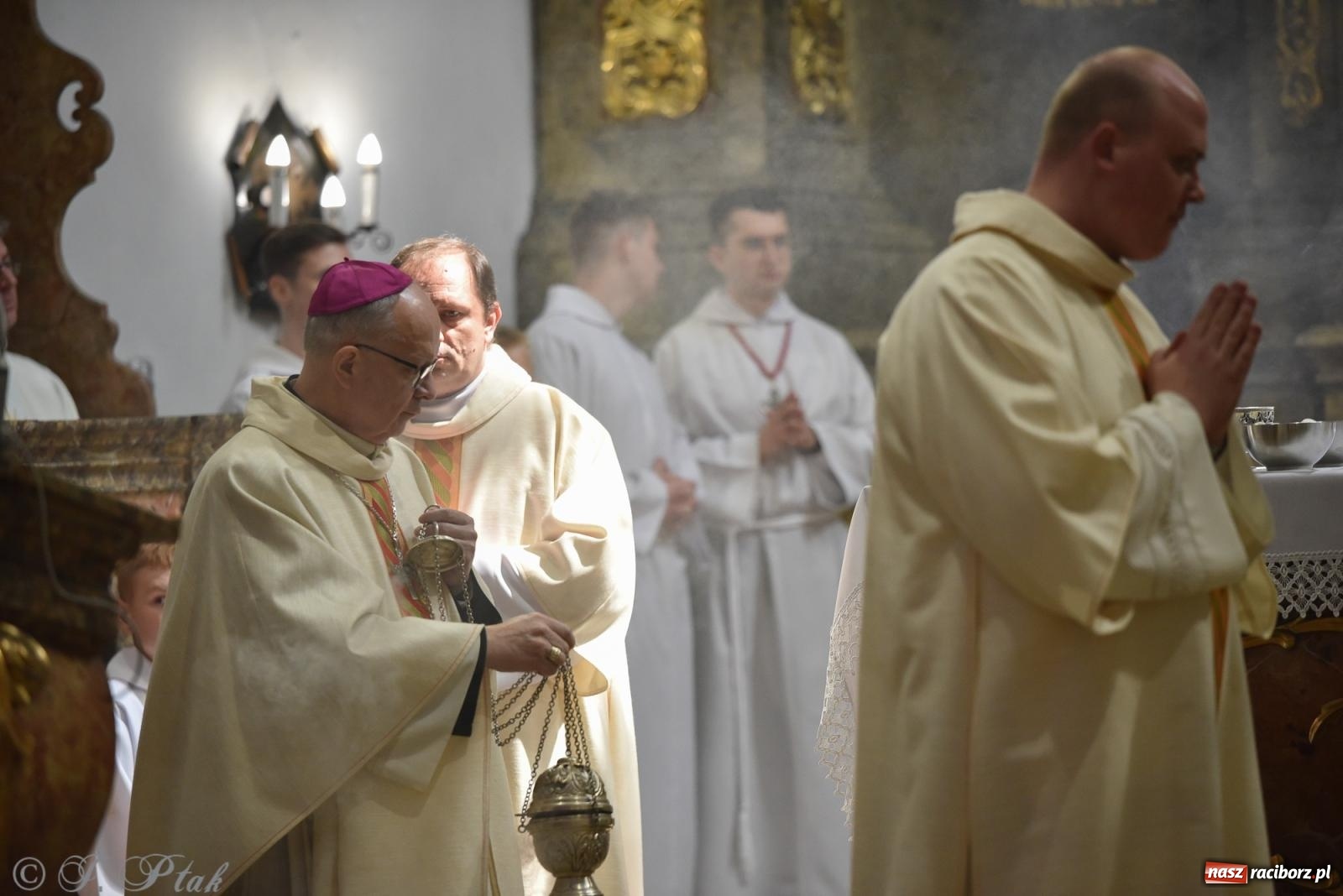 Zdjęcie w galerii na portalu naszraciborz.pl: Diecezjalne Święto Rodziny i XII Jarmark Cysterski w Jemielnicy wiadomości z regionu