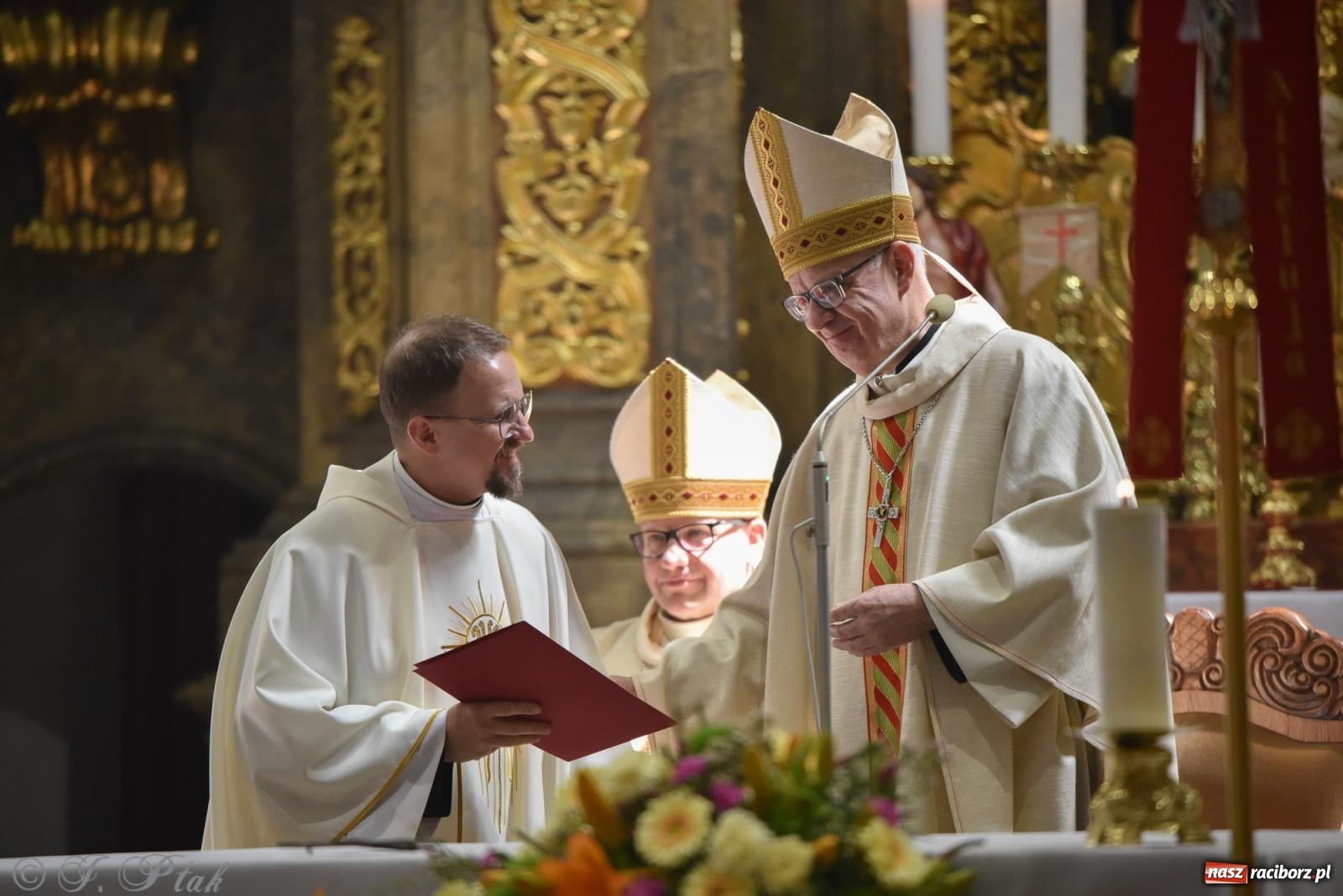 Zdjęcie w galerii na portalu naszraciborz.pl: Diecezjalne Święto Rodziny i XII Jarmark Cysterski w Jemielnicy wiadomości z regionu