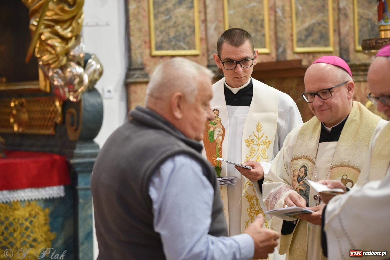 Zdjęcie w galerii na portalu naszraciborz.pl: Diecezjalne Święto Rodziny i XII Jarmark Cysterski w Jemielnicy wiadomości z regionu