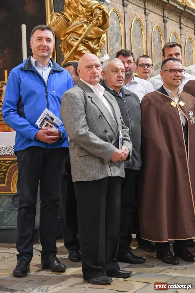 Zdjęcie w galerii na portalu naszraciborz.pl: Diecezjalne Święto Rodziny i XII Jarmark Cysterski w Jemielnicy wiadomości z regionu