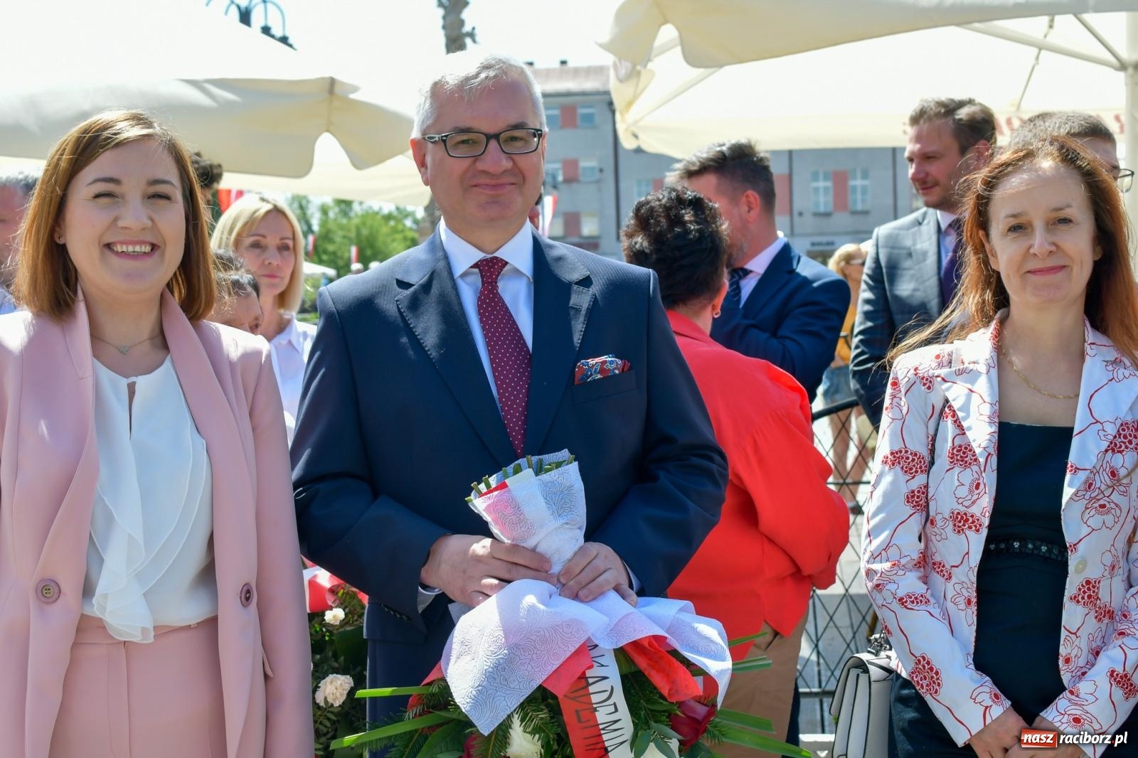 Zdjęcie w galerii na portalu naszraciborz.pl: Święto Narodowe Trzeciego Maja. Obchody w Raciborzu [FOTO i WIDEO] wiadomości z regionu