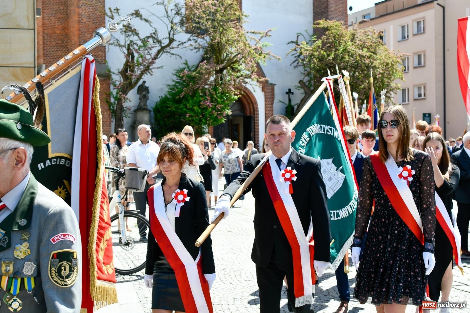 Zdjęcie w galerii na portalu naszraciborz.pl: Święto Narodowe Trzeciego Maja. Obchody w Raciborzu [FOTO i WIDEO] wiadomości z regionu