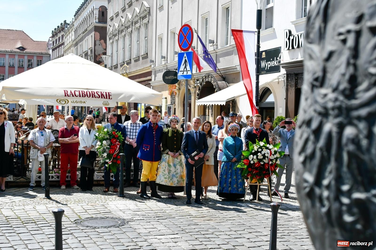Zdjęcie w galerii na portalu naszraciborz.pl: Święto Narodowe Trzeciego Maja. Obchody w Raciborzu [FOTO i WIDEO] wiadomości z regionu