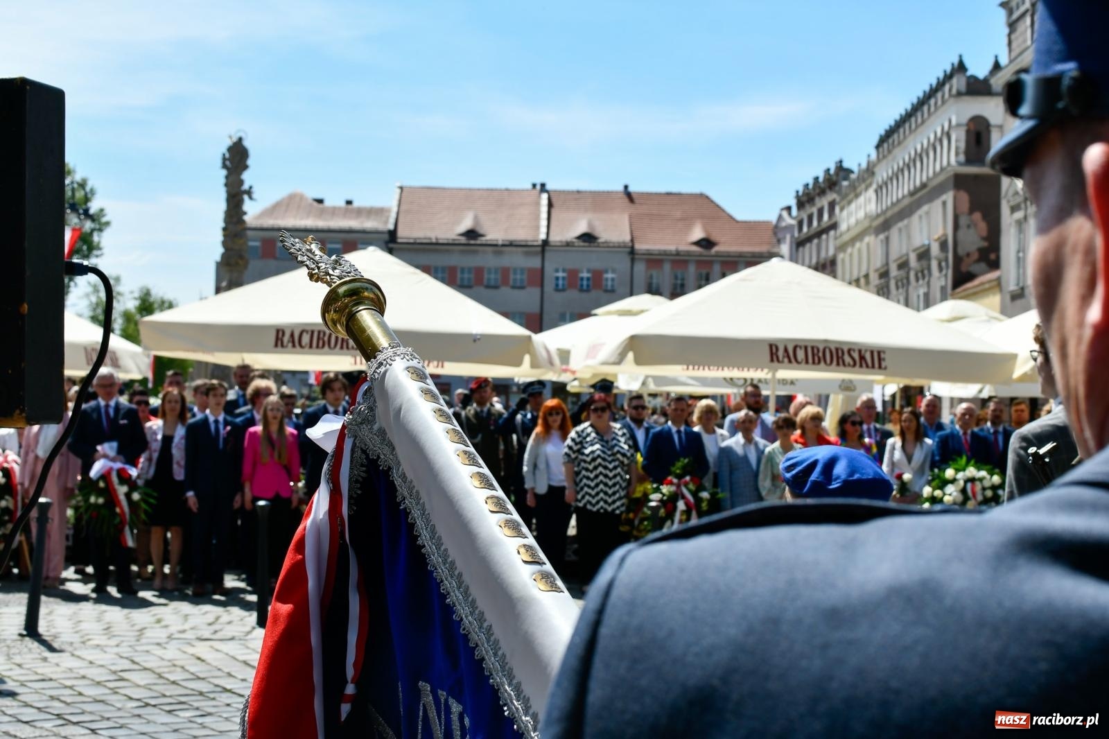 Zdjęcie w galerii na portalu naszraciborz.pl: Święto Narodowe Trzeciego Maja. Obchody w Raciborzu [FOTO i WIDEO] wiadomości z regionu