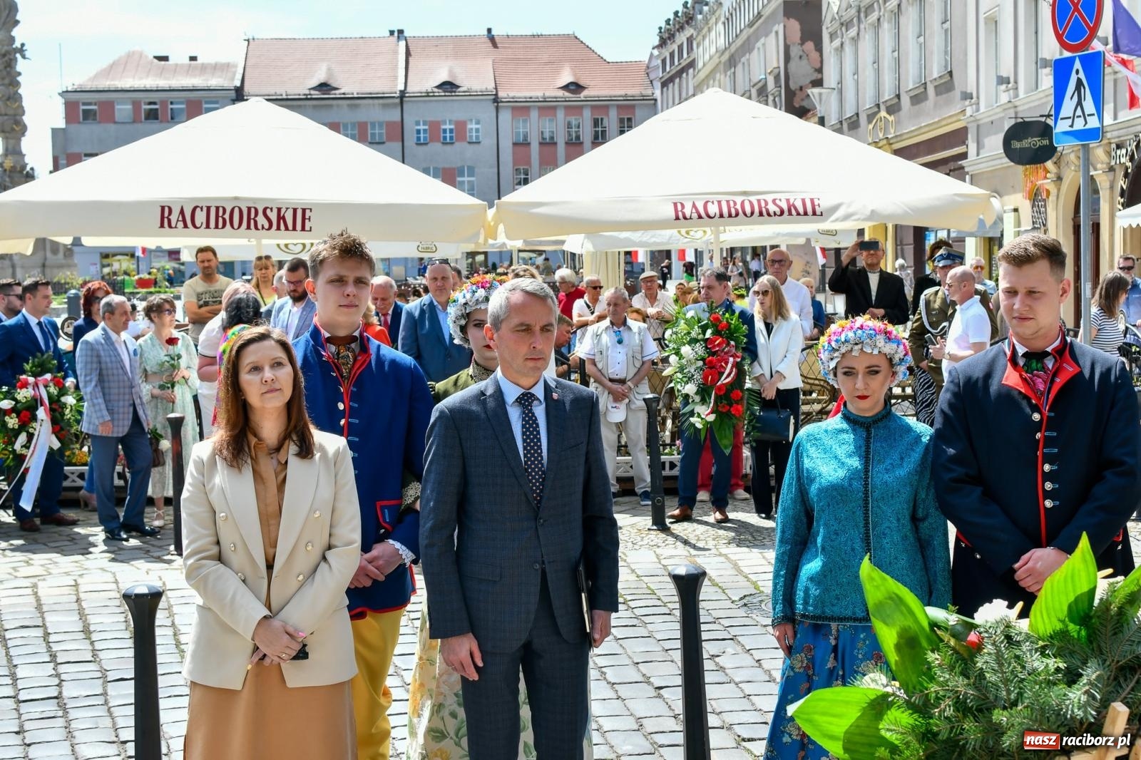 Zdjęcie w galerii na portalu naszraciborz.pl: Święto Narodowe Trzeciego Maja. Obchody w Raciborzu [FOTO i WIDEO] wiadomości z regionu