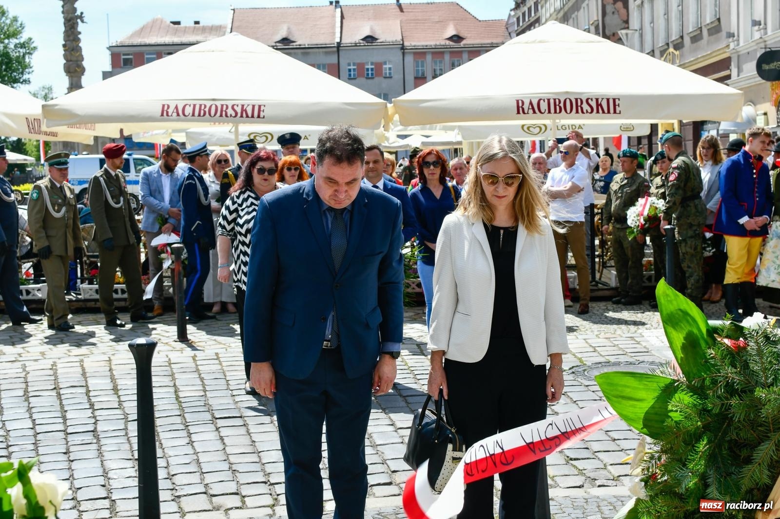 Zdjęcie w galerii na portalu naszraciborz.pl: Święto Narodowe Trzeciego Maja. Obchody w Raciborzu [FOTO i WIDEO] wiadomości z regionu