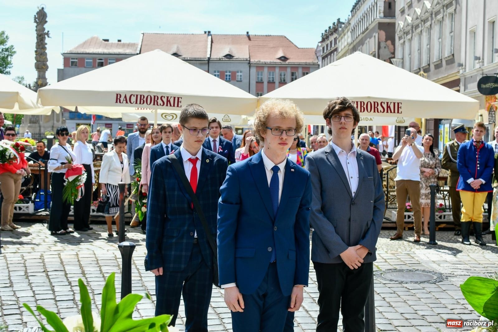 Zdjęcie w galerii na portalu naszraciborz.pl: Święto Narodowe Trzeciego Maja. Obchody w Raciborzu [FOTO i WIDEO] wiadomości z regionu