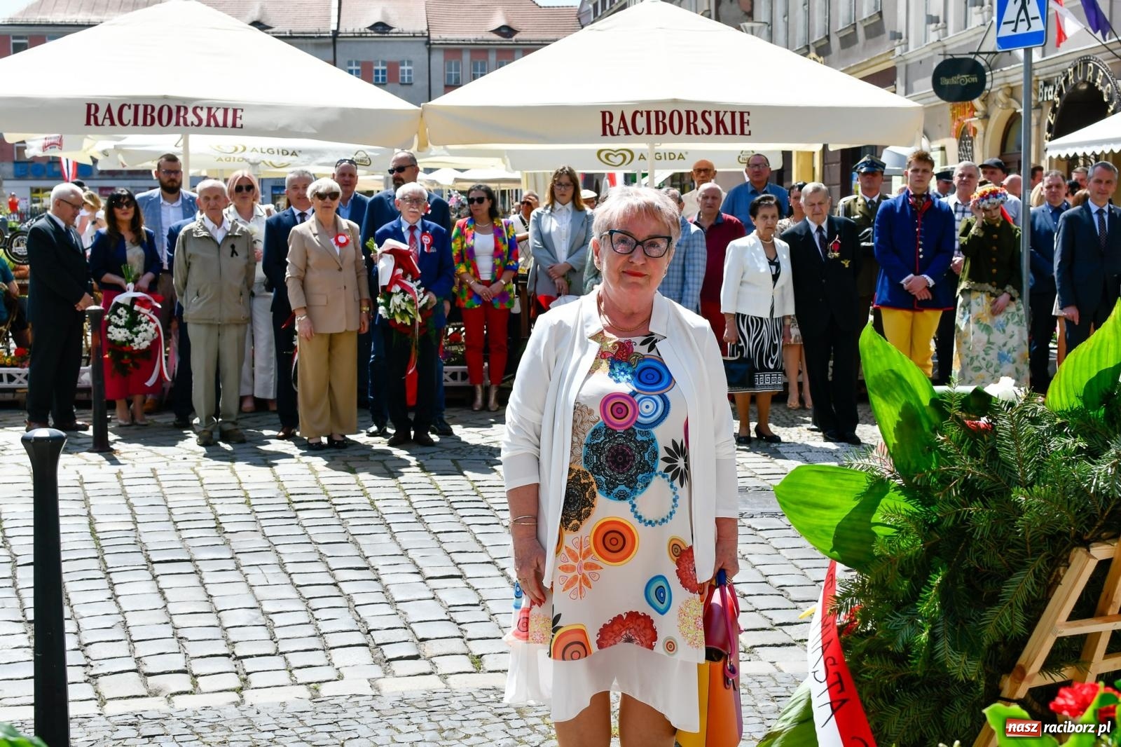Zdjęcie w galerii na portalu naszraciborz.pl: Święto Narodowe Trzeciego Maja. Obchody w Raciborzu [FOTO i WIDEO] wiadomości z regionu