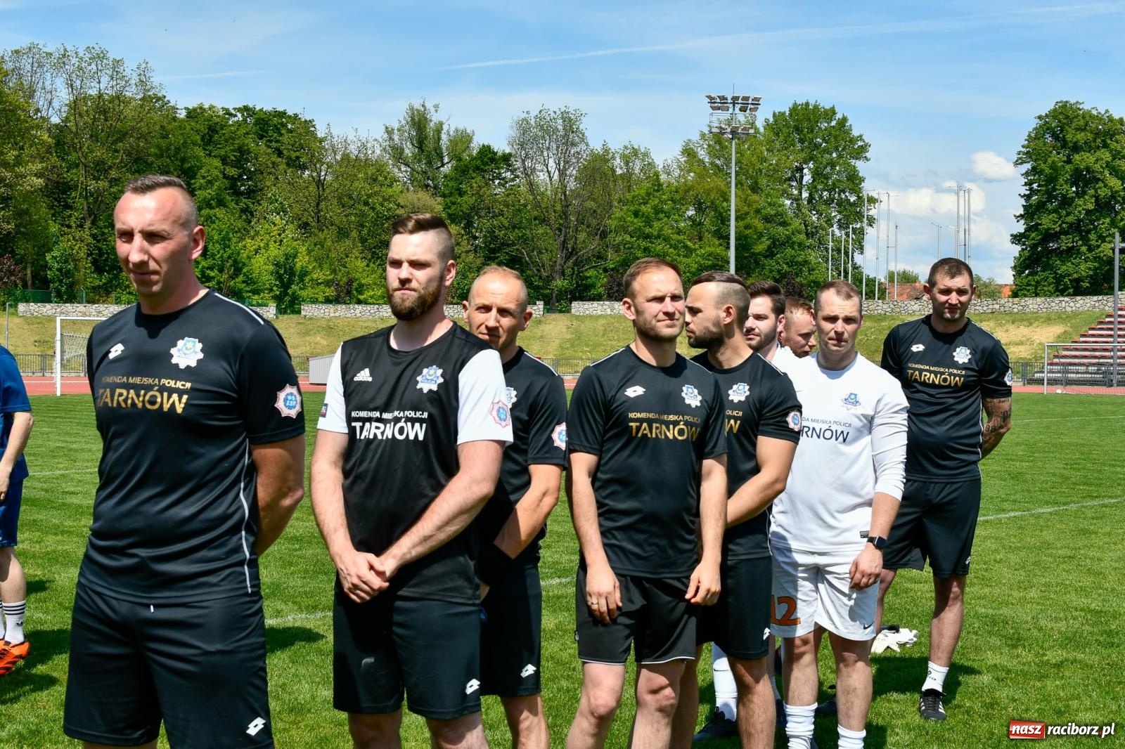 Zdjęcie w galerii na portalu naszraciborz.pl: Policyjna parada na I Memoriale im. asp. Michała Kędzierskiego [FOTO i WIDEO] wiadomości z regionu