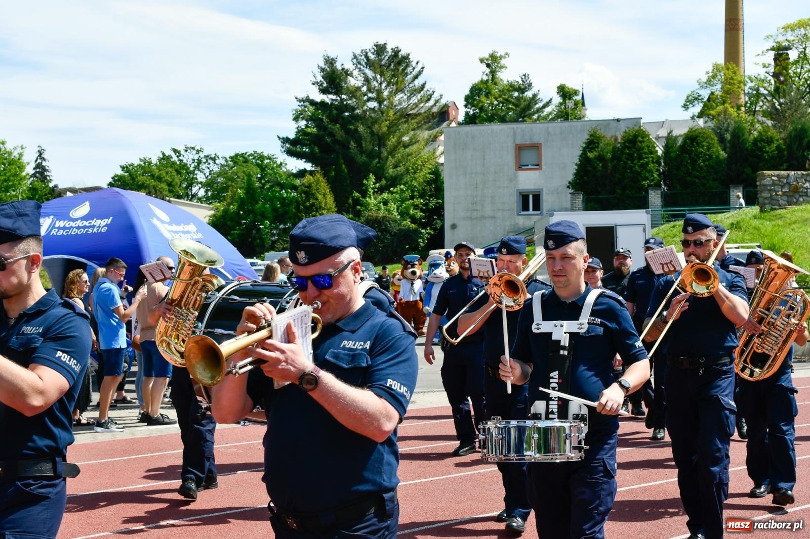 Zdjęcie w galerii na portalu naszraciborz.pl: Policyjna parada na I Memoriale im. asp. Michała Kędzierskiego [FOTO i WIDEO] wiadomości z regionu