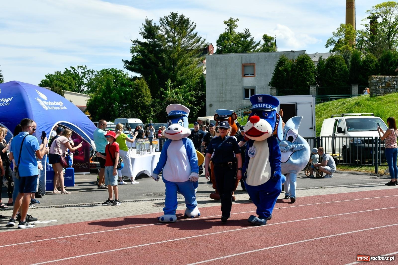 Zdjęcie w galerii na portalu naszraciborz.pl: Policyjna parada na I Memoriale im. asp. Michała Kędzierskiego [FOTO i WIDEO] wiadomości z regionu