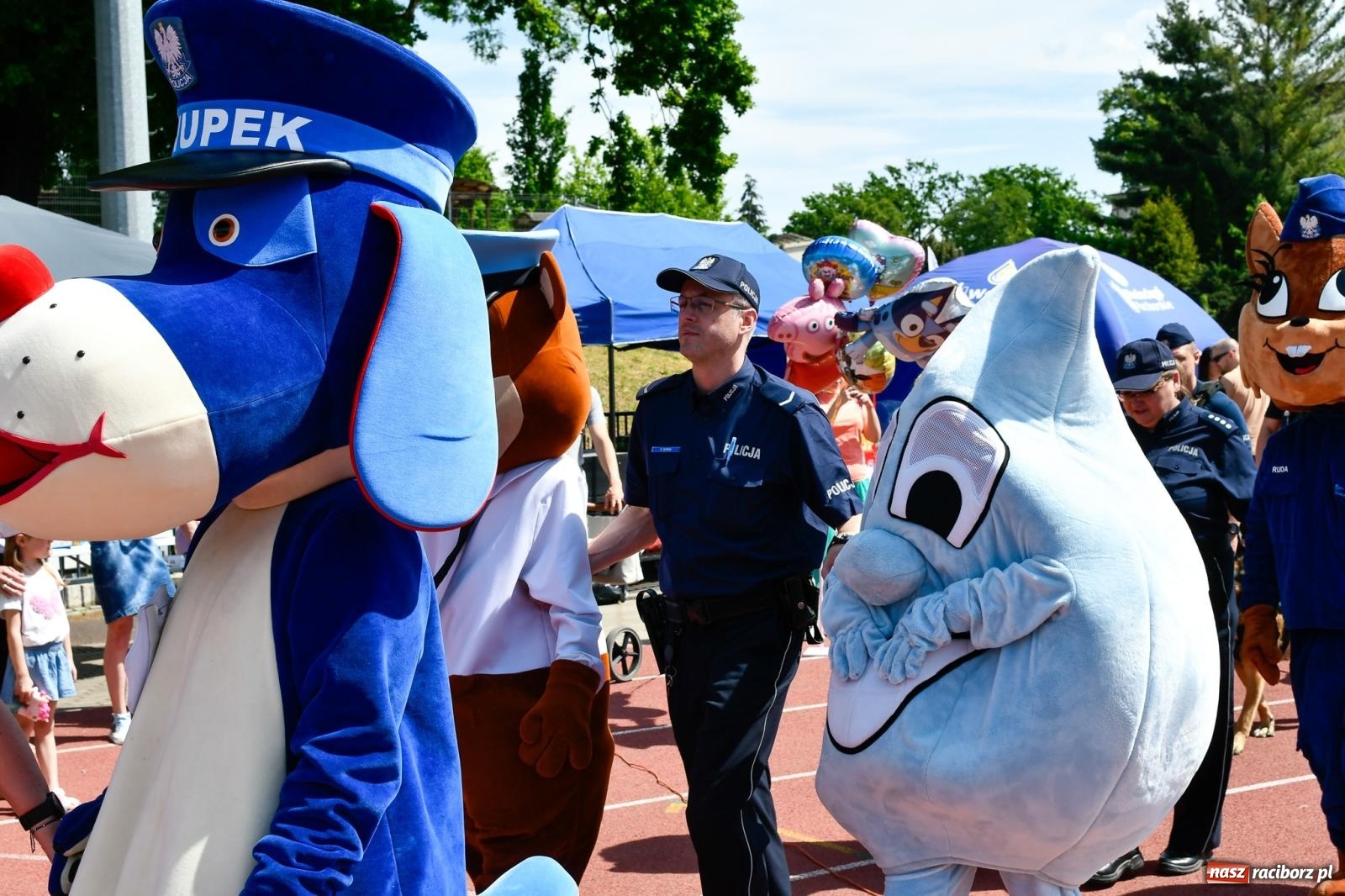 Zdjęcie w galerii na portalu naszraciborz.pl: Policyjna parada na I Memoriale im. asp. Michała Kędzierskiego [FOTO i WIDEO] wiadomości z regionu