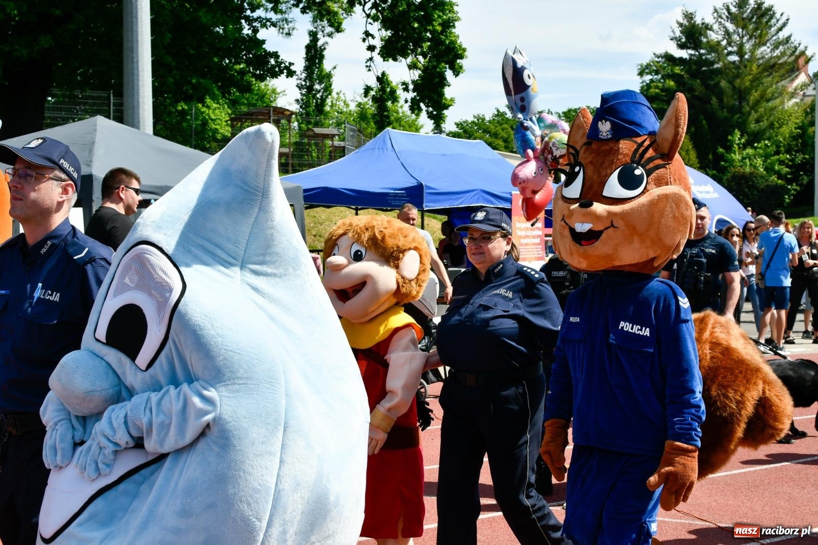 Zdjęcie w galerii na portalu naszraciborz.pl: Policyjna parada na I Memoriale im. asp. Michała Kędzierskiego [FOTO i WIDEO] wiadomości z regionu