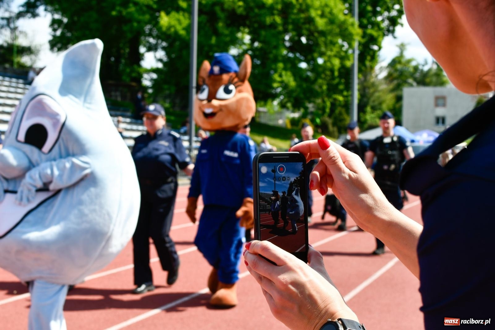 Zdjęcie w galerii na portalu naszraciborz.pl: Policyjna parada na I Memoriale im. asp. Michała Kędzierskiego [FOTO i WIDEO] wiadomości z regionu