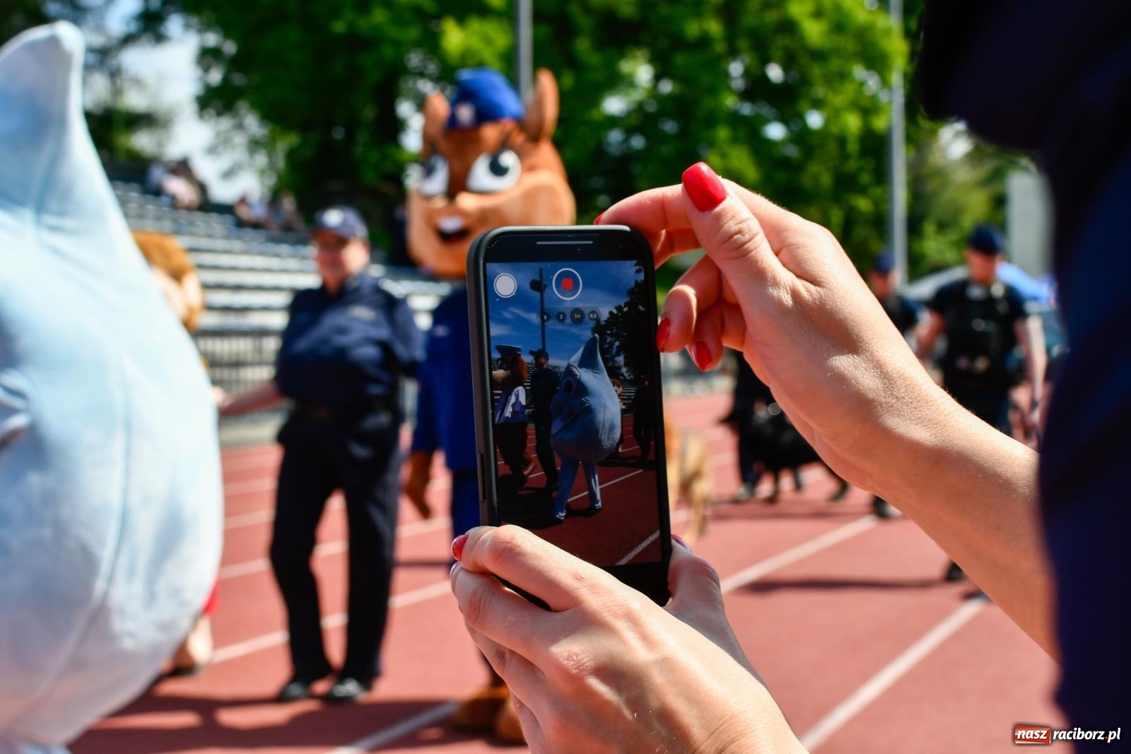 Zdjęcie w galerii na portalu naszraciborz.pl: Policyjna parada na I Memoriale im. asp. Michała Kędzierskiego [FOTO i WIDEO] wiadomości z regionu