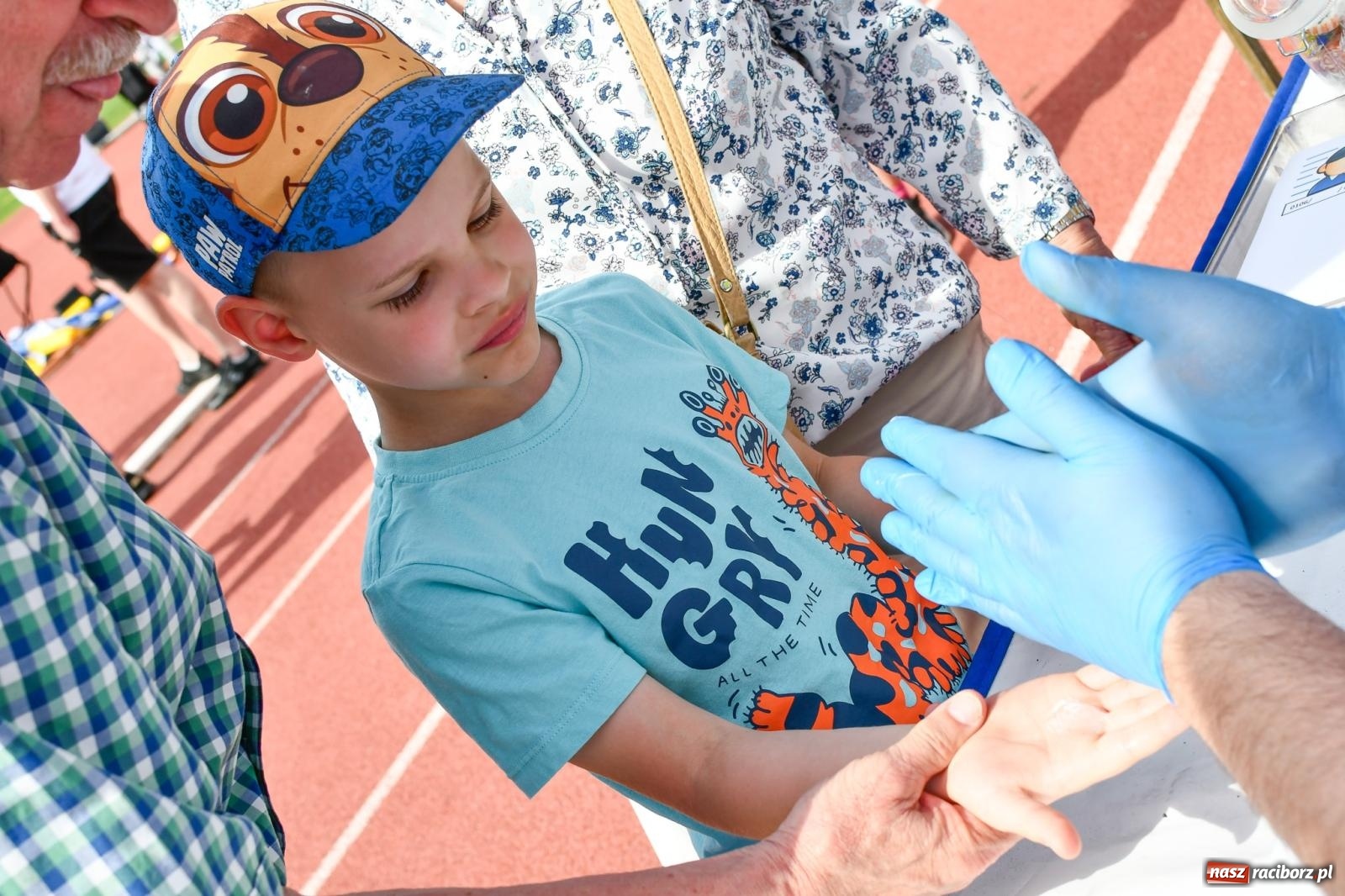 Zdjęcie w galerii na portalu naszraciborz.pl: Policyjna parada na I Memoriale im. asp. Michała Kędzierskiego [FOTO i WIDEO] wiadomości z regionu