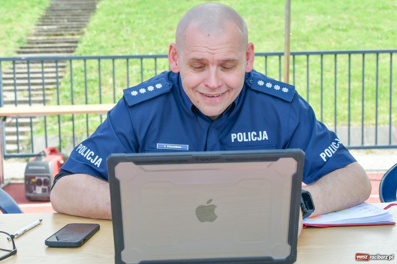 Zdjęcie w galerii na portalu naszraciborz.pl: Policyjna parada na I Memoriale im. asp. Michała Kędzierskiego [FOTO i WIDEO] wiadomości z regionu