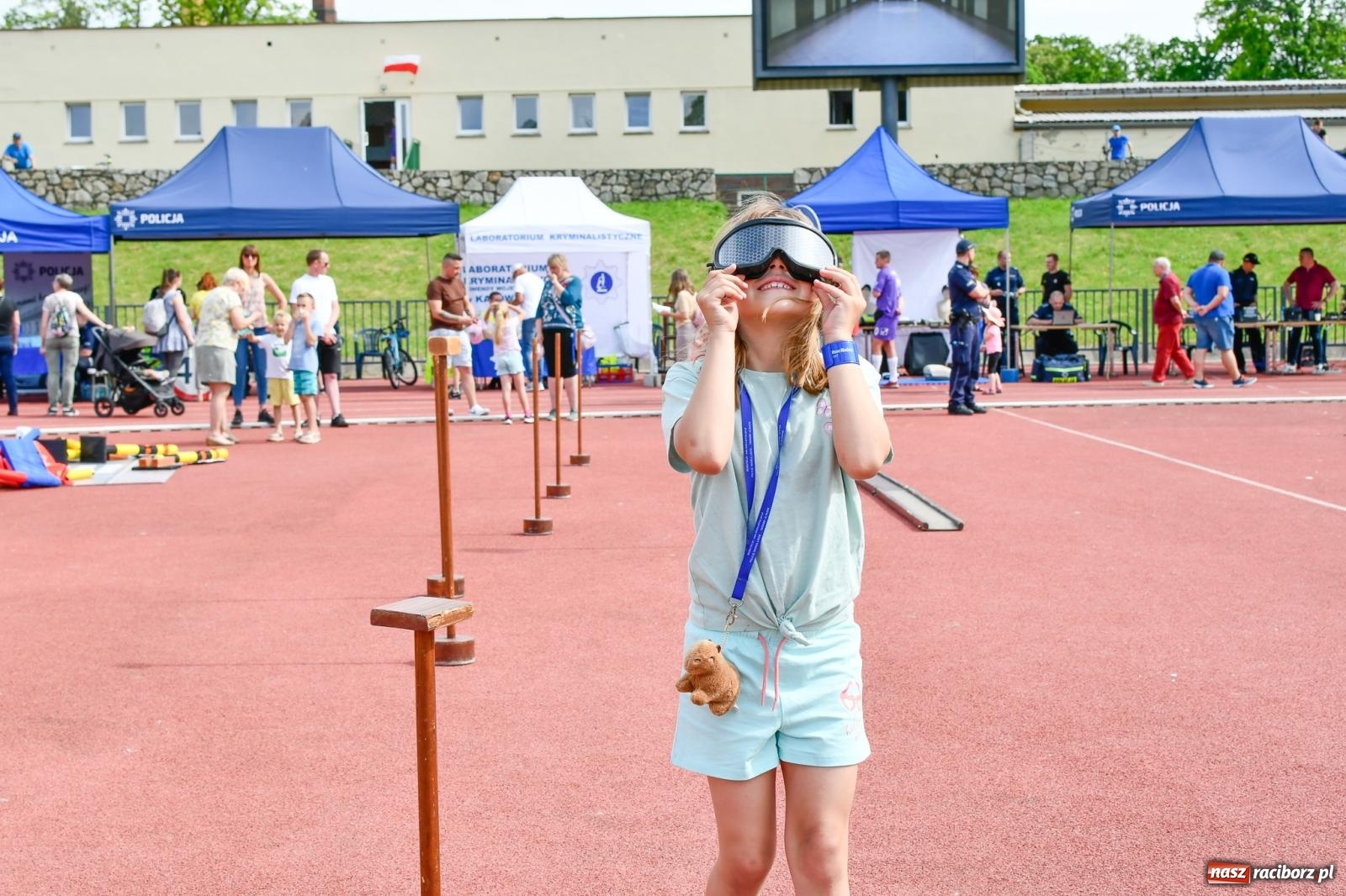 Zdjęcie w galerii na portalu naszraciborz.pl: Policyjna parada na I Memoriale im. asp. Michała Kędzierskiego [FOTO i WIDEO] wiadomości z regionu