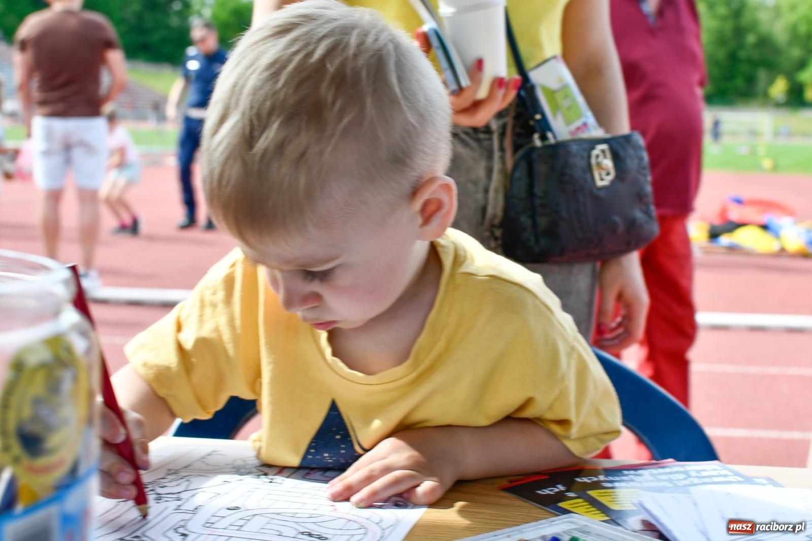 Zdjęcie w galerii na portalu naszraciborz.pl: Policyjna parada na I Memoriale im. asp. Michała Kędzierskiego [FOTO i WIDEO] wiadomości z regionu
