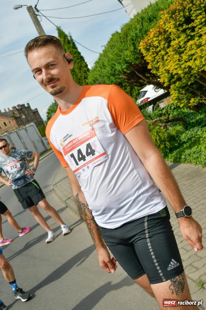 Zdjęcie w galerii na portalu naszraciborz.pl: Mateusz Mrówka wygrał XVI Bieg bez Granic [FOTO i WIDEO] wiadomości z regionu
