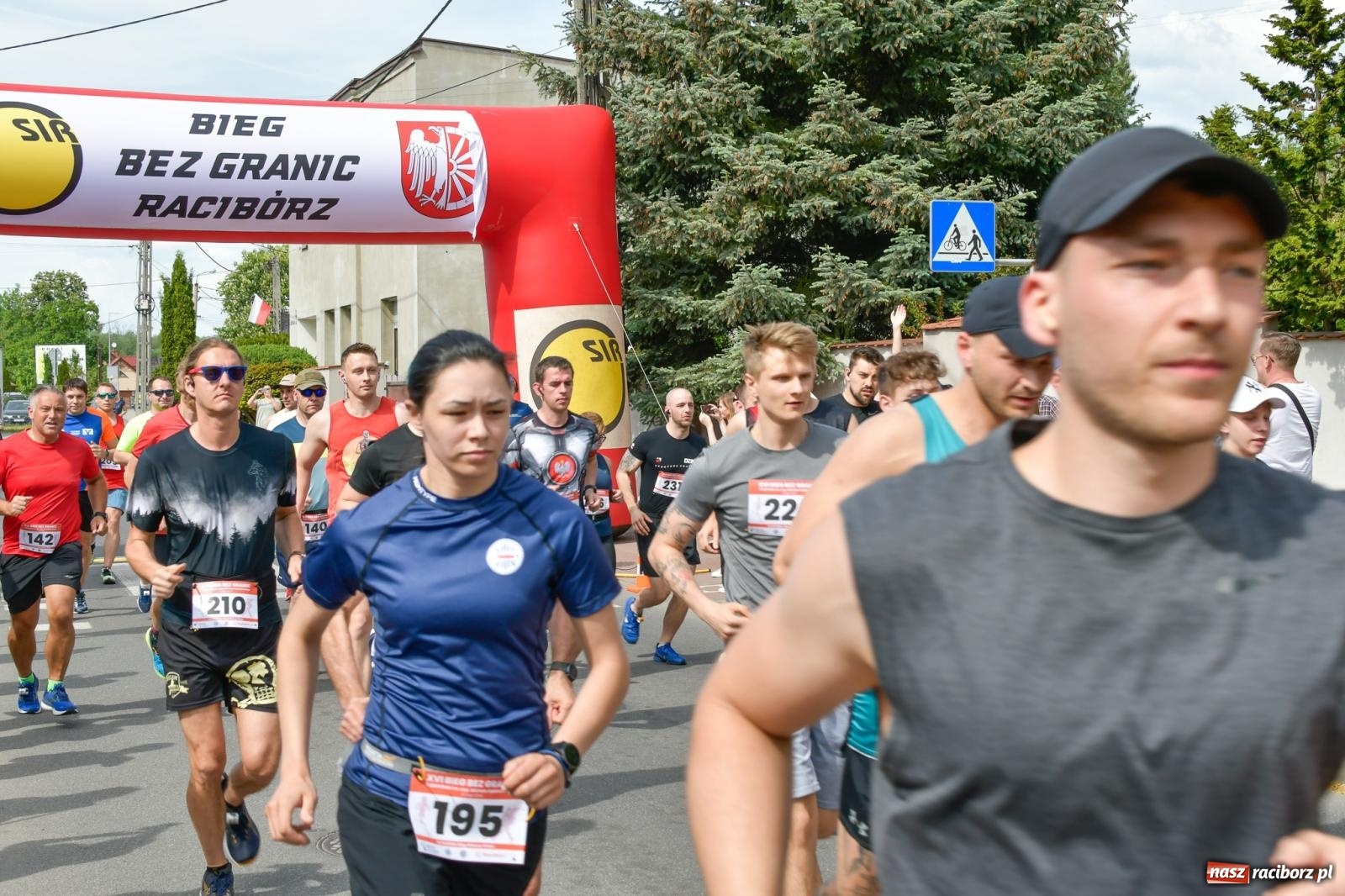 Zdjęcie w galerii na portalu naszraciborz.pl: Mateusz Mrówka wygrał XVI Bieg bez Granic [FOTO i WIDEO] wiadomości z regionu