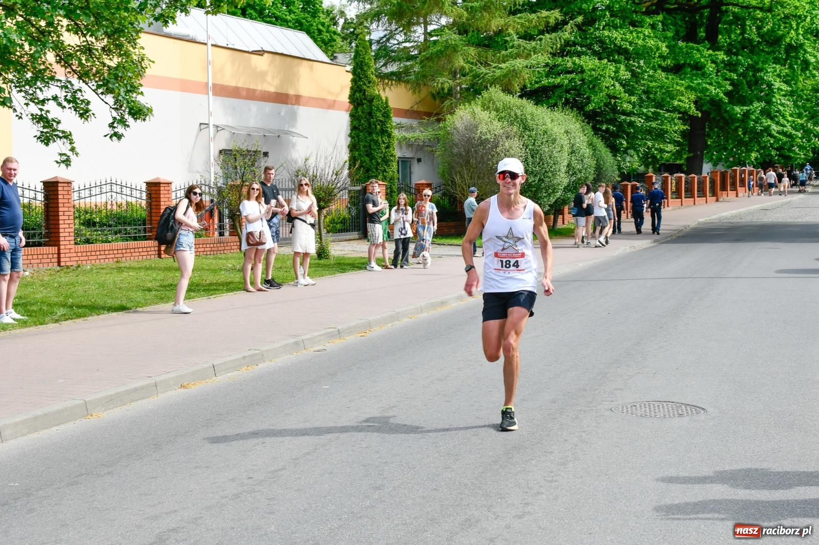 Zdjęcie w galerii na portalu naszraciborz.pl: Mateusz Mrówka wygrał XVI Bieg bez Granic [FOTO i WIDEO] wiadomości z regionu